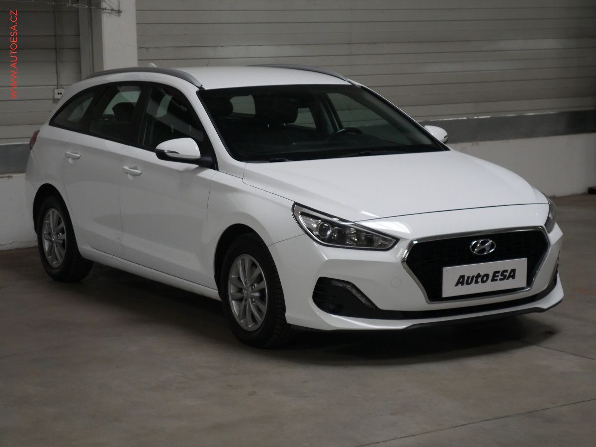 Hyundai i30 1.6, ČR, AT, AC, temp