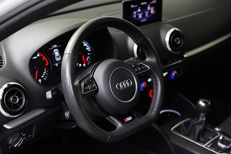 Audi A3 - fotka 14 z 22