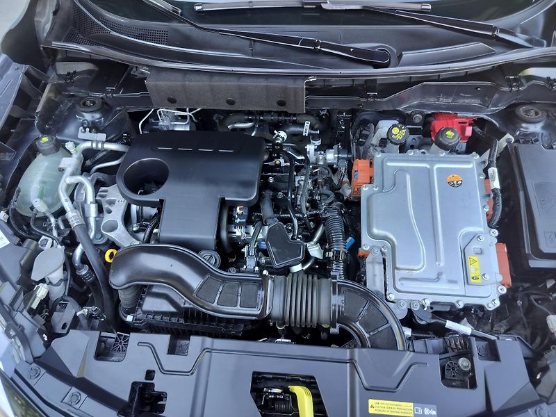 Nissan Juke 1.6 Hybrid - fotka 29 z 29