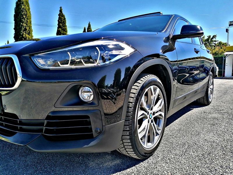 BMW X2 (2020) 2.0 20i 141kW A/T Kůže - fotka 34 z 36