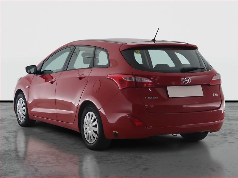 Hyundai i30 (2013) 1.6 MPI, LPG, Vyhř. sedaček - fotka 4 z 16