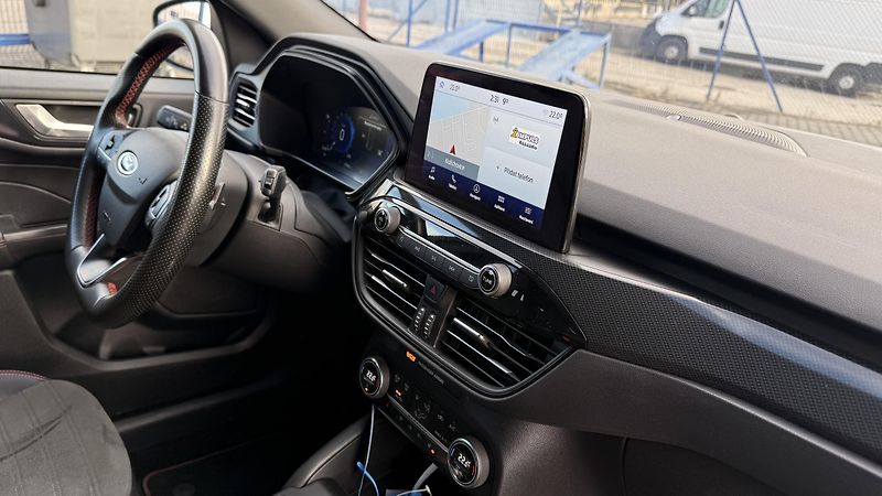 Ford Kuga (2022) 2.0d ST-Line,4x4,ČR,SERVIS - fotka 34 z 44