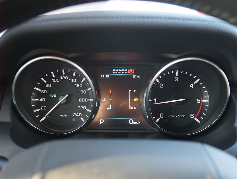 Land Rover Range Rover Evoque (2013) SD4, 4X4, Automat, ČR,1.maj - fotka 11 z 23