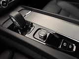 Volvo XC60 B5 AWD PLUS DARK CZ 1.maj - náhled 29