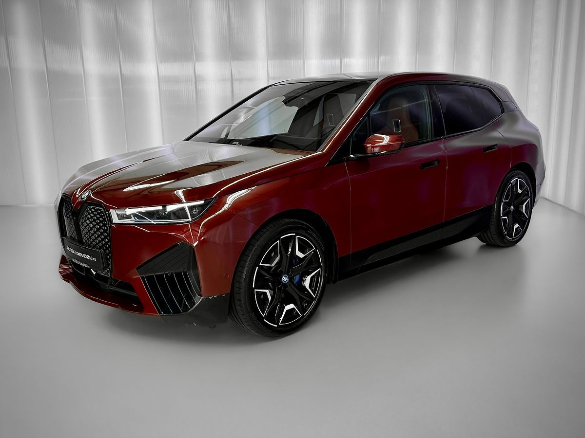 BMW Ostatní xDrive 50, LASER, SKY LOUNGE,
