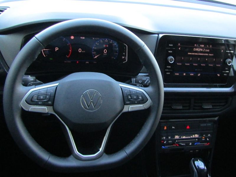 Volkswagen T-Cross People 1.0 TSI 85 kW 7DSG - fotka 17 z 30