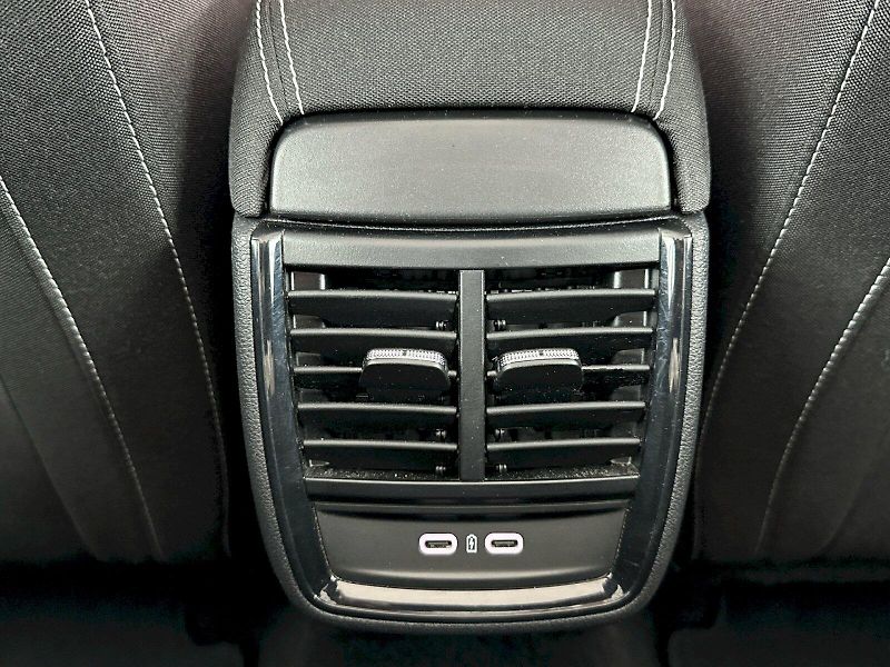 Škoda Kamiq (2025) DSG 1.0TSI 85kW Monte Carlo - fotka 28 z 33