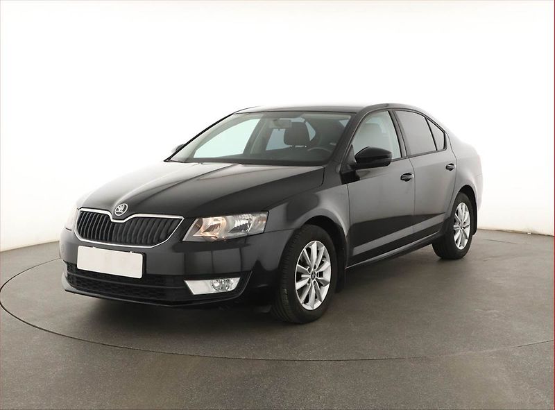 Škoda Octavia (2013) 1.6 TDI, Automat, Tempomat - fotka 2 z 16
