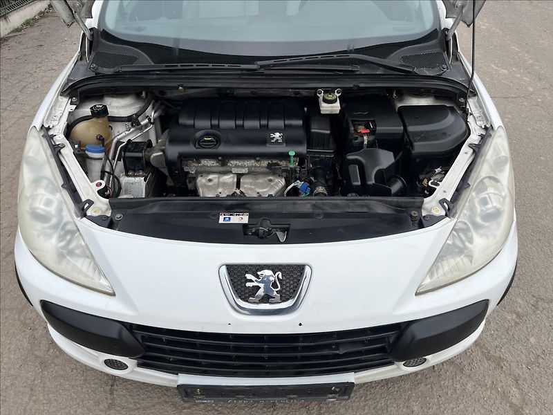 Peugeot 307 1,4 i KLIMA STK 1/28 - fotka 23 z 28