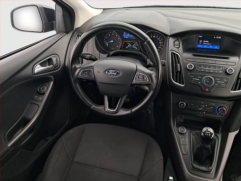 Ford Focus (2017) 1.0 EcoBoost, Serv.kniha - fotka 7 z 16