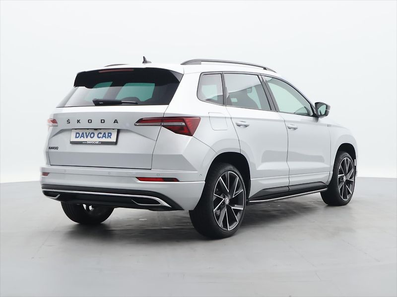 Škoda Karoq 1,5 TSI 110kW Sportline CZ Taž - fotka 7 z 29
