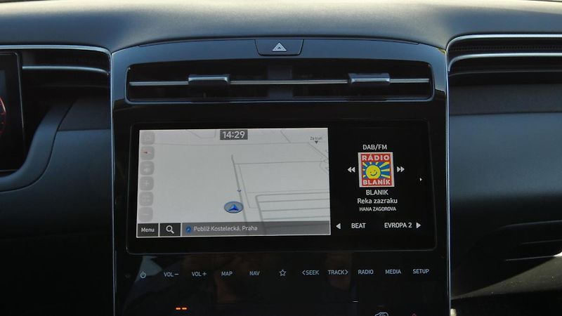 Hyundai Tucson 1.6 T-GDI 110kW DCT Smart - fotka 14 z 22