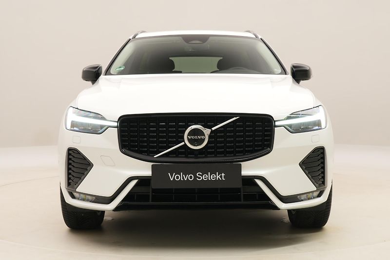 Volvo XC60 B4 AWD PLUS DARK AUT CZ 1.maj - fotka 15 z 58