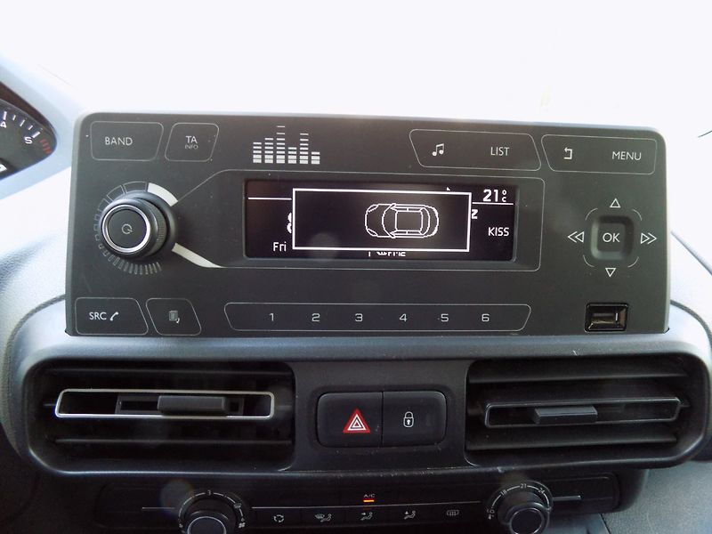 Peugeot Rifter (2021) 1.5HDi/L2H1/klimatizace/ČR/ - fotka 30 z 32