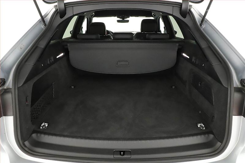 Audi A6 (2022) 55 TFSI e - fotka 19 z 20