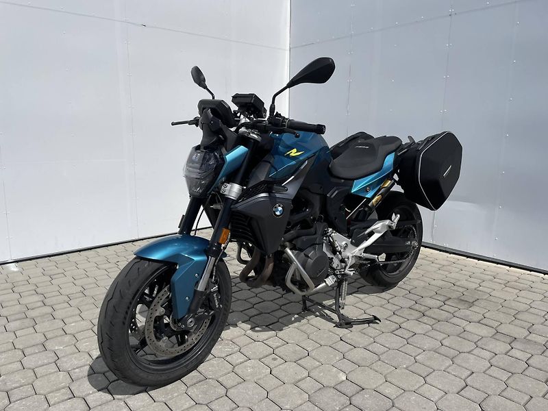 BMW (2025) F 900 R - fotka 6 z 13