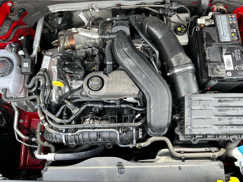 Škoda Karoq Ambition 1.5 TSI 110kw DSG - fotka 21 z 22