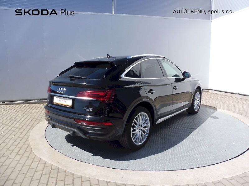 Audi Q5 (2022) S-LINE 40 TDI 150 kW quattro S - fotka 2 z 30