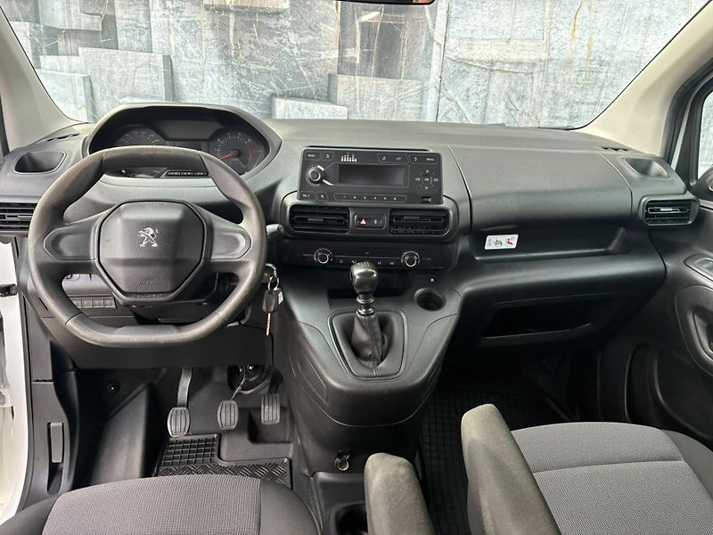 Peugeot Partner (2020) 1.5HDi, 96KW,VYHŘ. SEDADLA,DPH - fotka 11 z 26