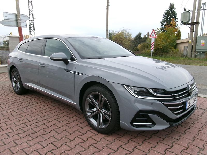 Volkswagen Arteon Shooting Brake (2023) 1,4TSI E-hybrid R-Line WEBASTO - fotka 12 z 62