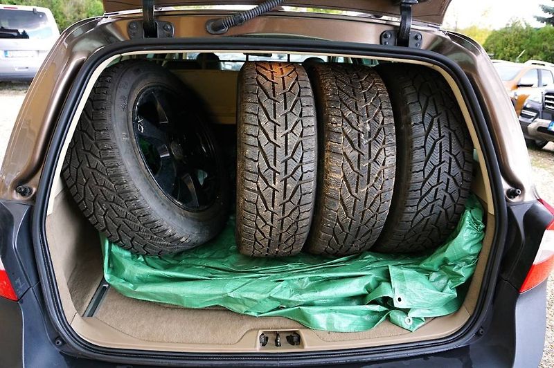 Volvo XC70 (2011) SUMMUM 2,4 D5 158 kW - fotka 11 z 47