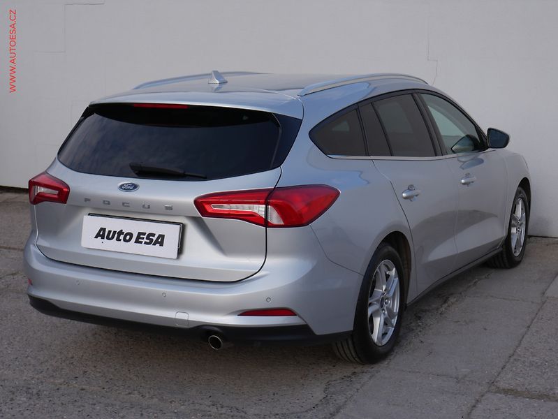 Ford Focus (2019) 1.5TDCi, ČR, LED, AC - fotka 6 z 19