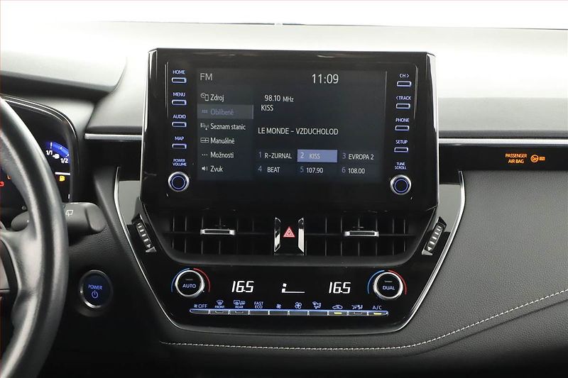 Toyota Corolla (2021) 2.0 Hybrid, Automat - fotka 10 z 16