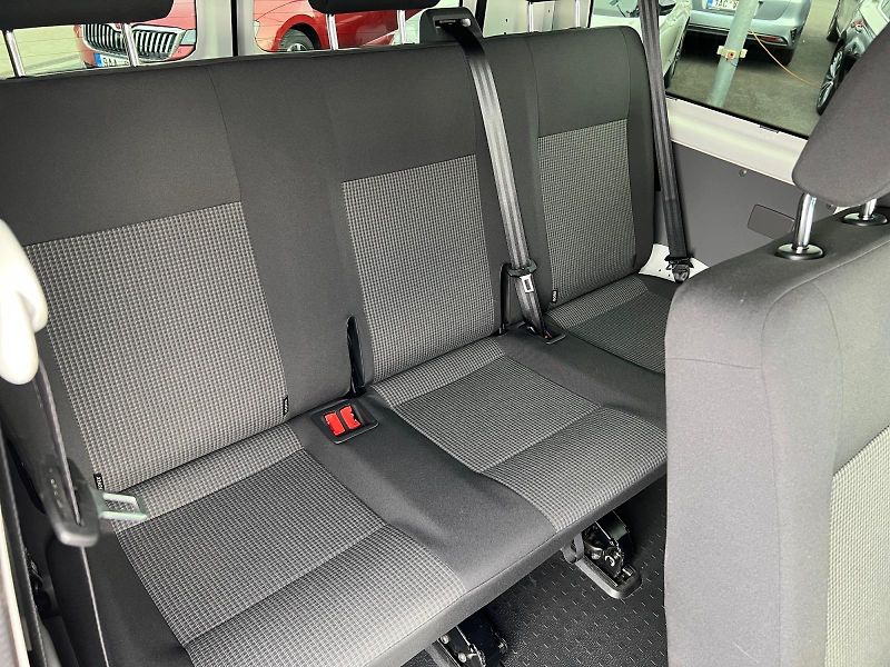 Volkswagen Transporter (2022) 2.0TDI 110kW TAŽNÝ 8MÍST DPH - fotka 16 z 27