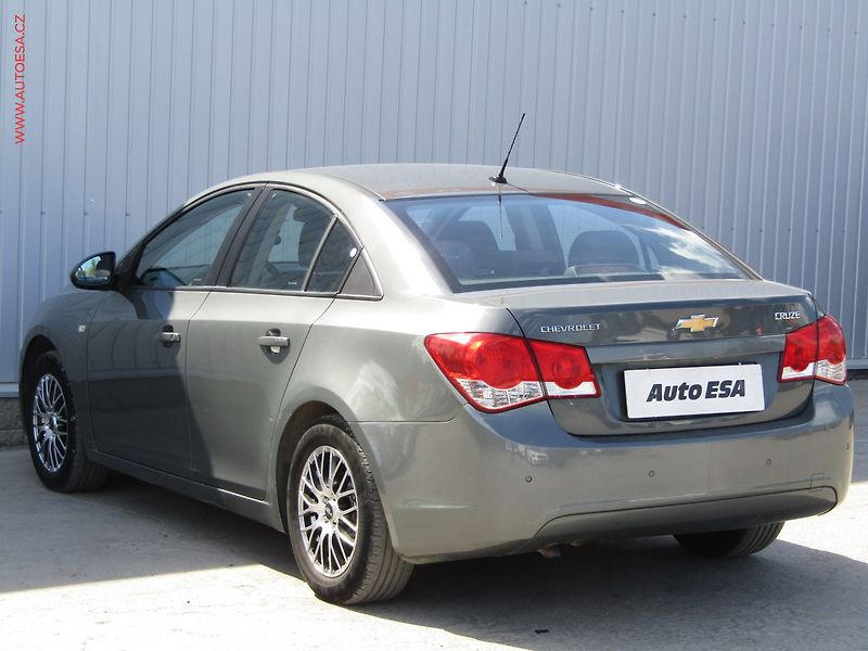 Chevrolet Cruze (2013) 1.8i, AC, temp - fotka 6 z 16