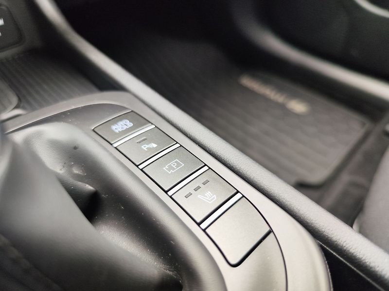 Hyundai Kona 1.6 T-GDI/145kW Smart - fotka 24 z 32