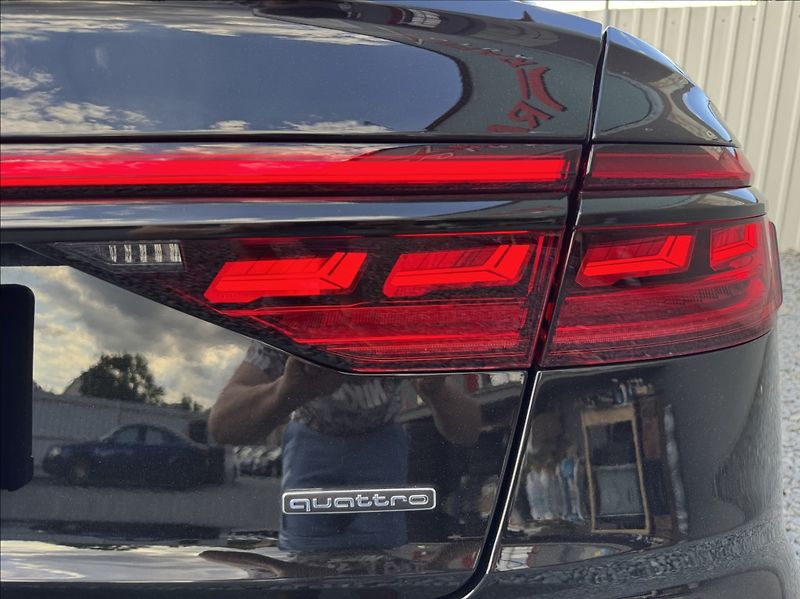 Audi A8 3,0 50 TDI QUATTRO LASER DPH - fotka 16 z 50