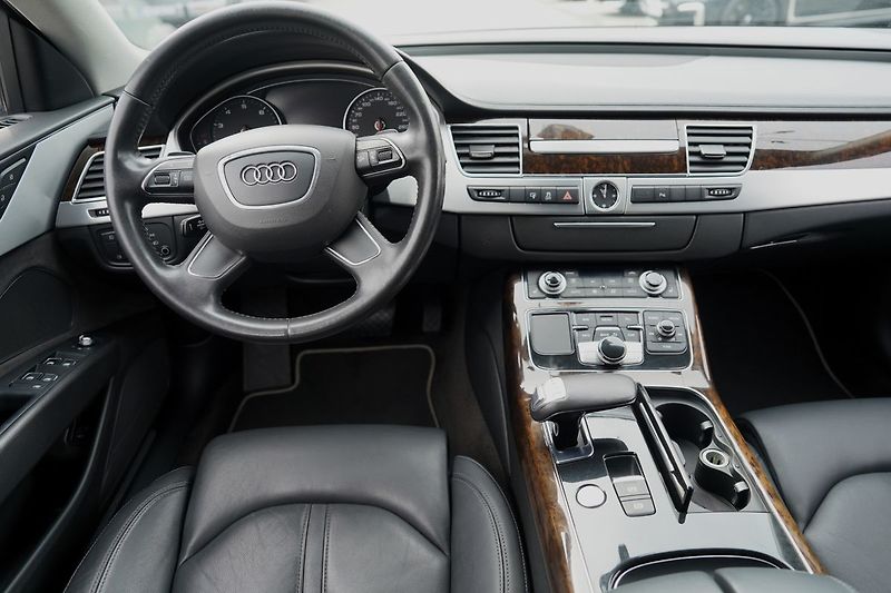 Audi A8 3.0 TFSI Quattro/Tiptr./290 PS - fotka 35 z 50