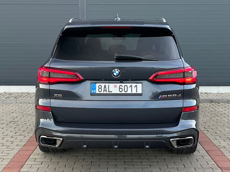 BMW X5 M50d xDrive-TOP STAV - fotka 5 z 57