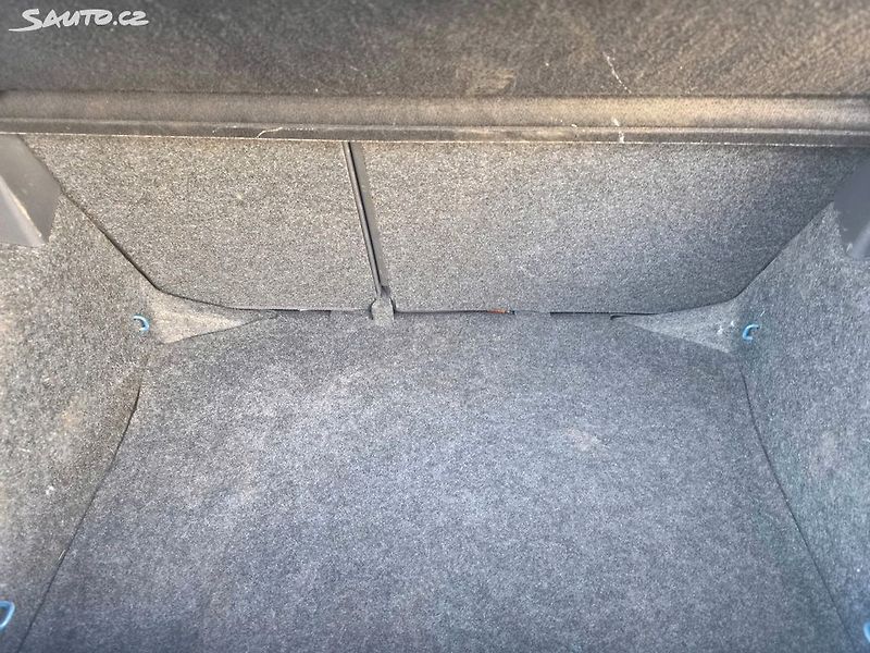 Volkswagen Polo KRÁSNÉ,90TKM,SERVIS,1MAJ,KLIMA - fotka 5 z 30