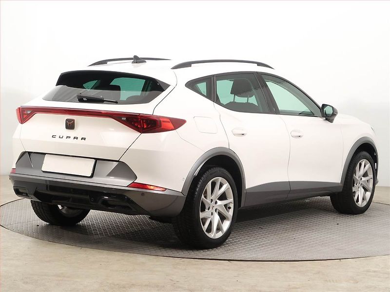Cupra Formentor (2022) 1.5 TSI - fotka 5 z 15