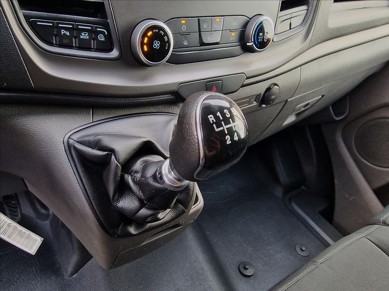 Ford Transit Custom 2.0TDCi Trend L1,ČR,1.Majitel - fotka 32 z 46
