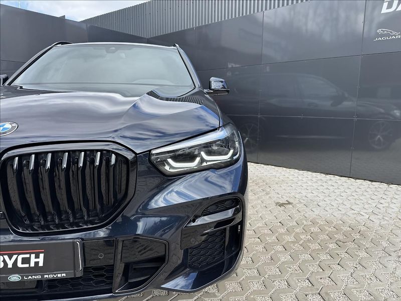 BMW X5 3,0 40i xDrive M-Packet ČR DPH - fotka 23 z 26