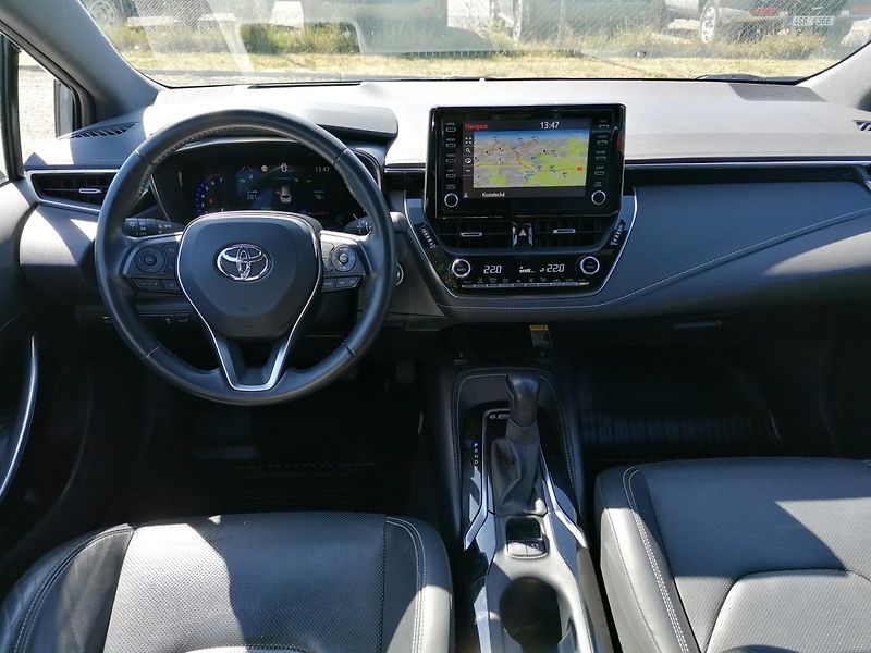 Toyota Corolla (2021) 1.8 Hybrid Executive,Head-up - fotka 8 z 33