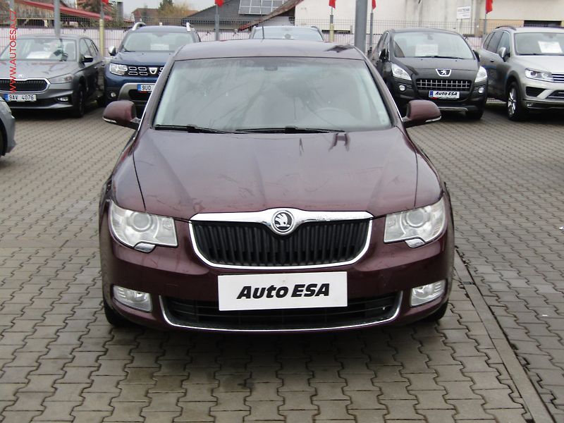 Škoda Superb (2008) 2.0 TDi, ČR, Xenon, AC - fotka 2 z 21