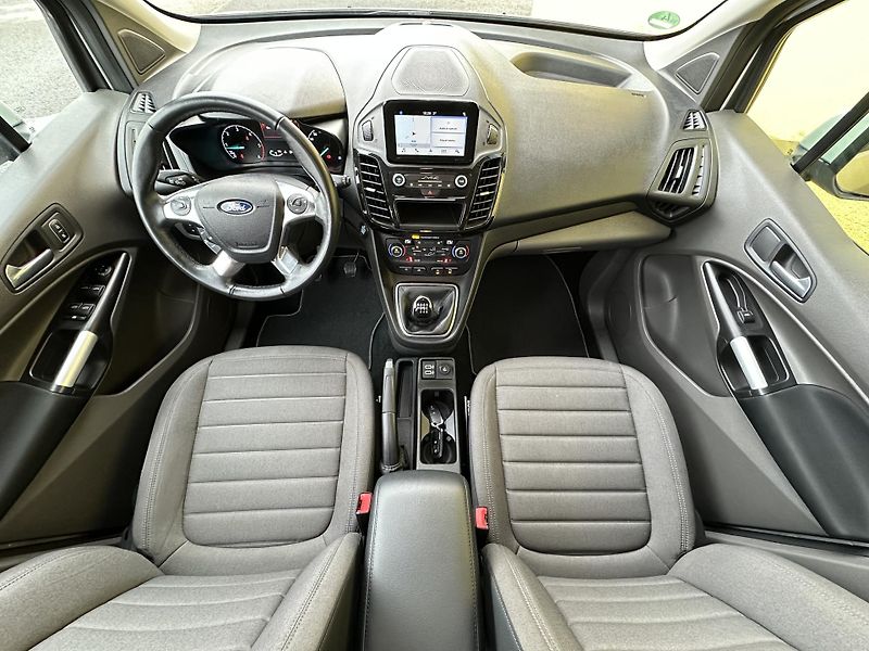 Ford Tourneo Connect (2018) 1.5/88kW* 7.Míst * 1.Maj. - fotka 8 z 50