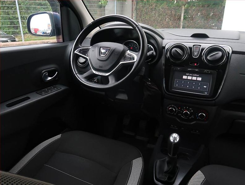 Dacia Lodgy (2019) Stepway 1.6 SCe, LPG, 7 míst - fotka 7 z 19