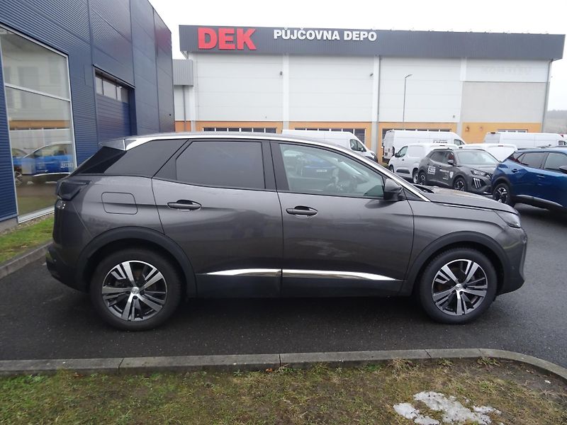 Peugeot 3008 (2022) ALLURE 1.5 BHDi S&S 130k EAT8 - fotka 8 z 73