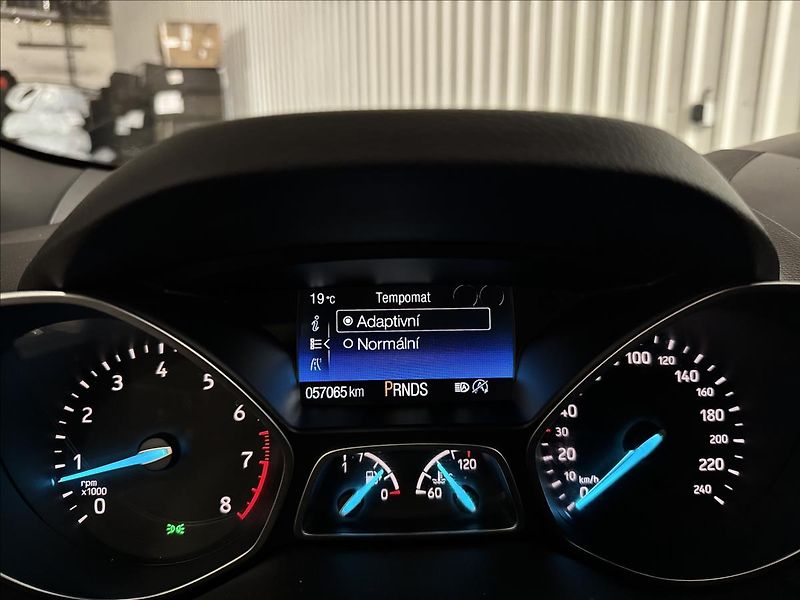 Ford Kuga 1.5EB 134kW AWD ST-LINE 57KM! - fotka 21 z 42