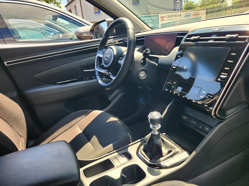 Hyundai Tucson 1.6-1.MAJITEL-V ZÁRUCE-MHEV - fotka 15 z 16