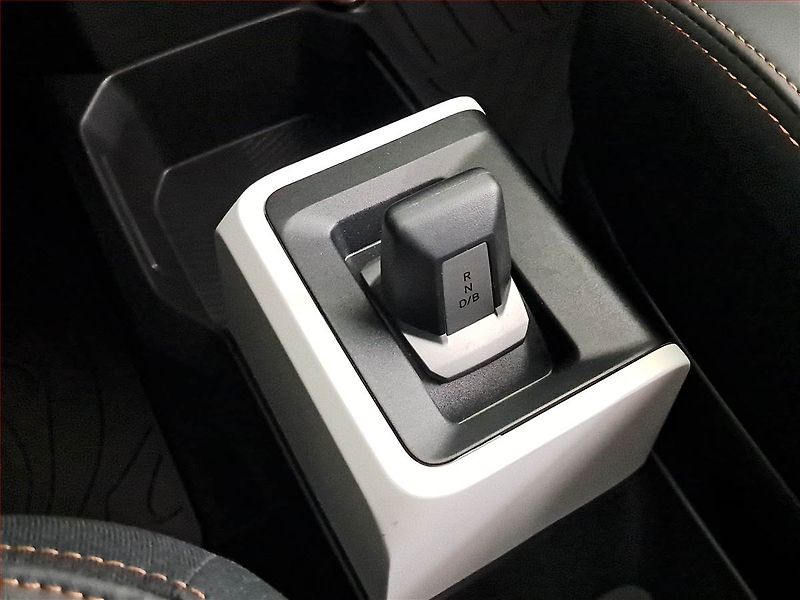Dacia Spring (2025) Extreme Electric 65 (27 kWh) - fotka 13 z 19