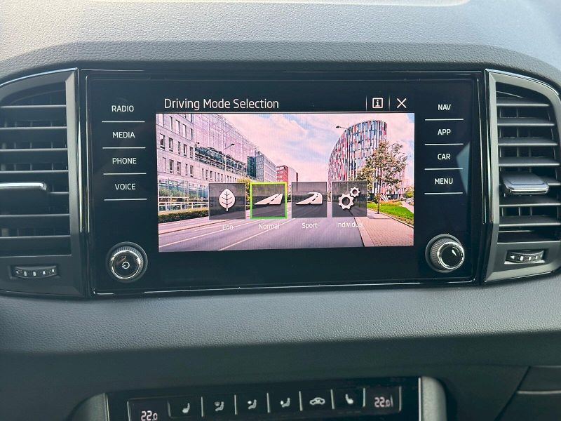 Škoda Karoq (2026) Sportline 1.5 TSI 110 kW DSG - fotka 18 z 32
