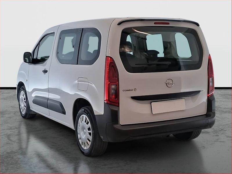 Opel Combo (2022) Electric 50kWh, SoH 100% - fotka 4 z 19