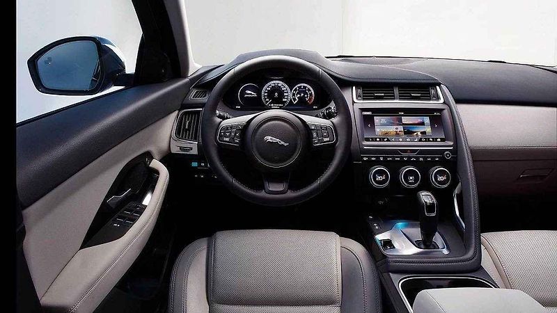 Jaguar E-Pace.