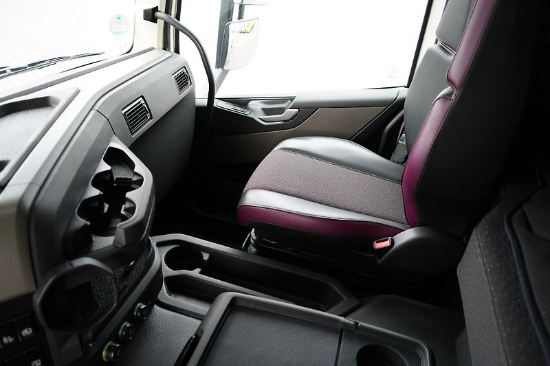 Volvo FM (2021) 460 / E 6 / ACC / PEŁNY ADR /  - fotka 43 z 50