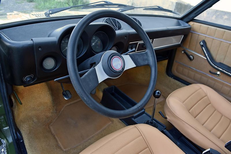 Fiat 128 (1972) SL COUPÉ - fotka 8 z 37